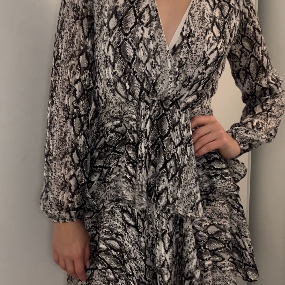 Do Be dress